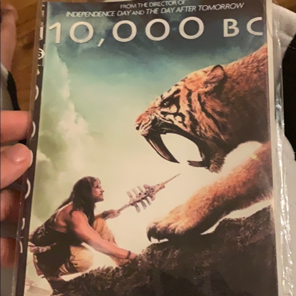 Opened cover of the movie 10000BC